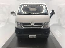 京商 1/43 トヨタ ハイエース 200系　一騎当千　KYOSHO TOYOTA HIACE 痛車_画像4