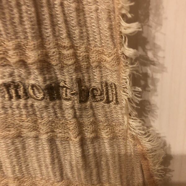 【美品】モンベル　mont-bell 速乾シルク素材　スカーフ