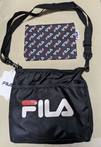 フィラ FILA ショルダーバッグ ブラック& ミニポーチ