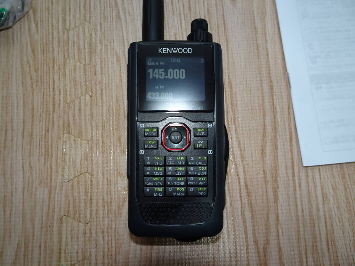 JVC KENWOOD TH-D74 FMトランシーバー 充電器&マイク付き 中古