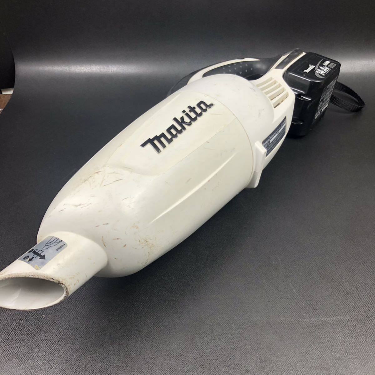 makita マキタ 14.4V 充電式クリーナ CL140FD バッテリー付き 掃除機