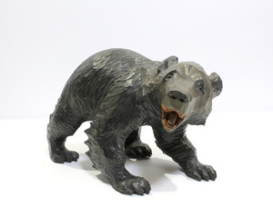 木彫り熊 北海道 民芸品/工芸品 熊の木彫り 置物　クマ くま 木彫　熊　中古 ya0448