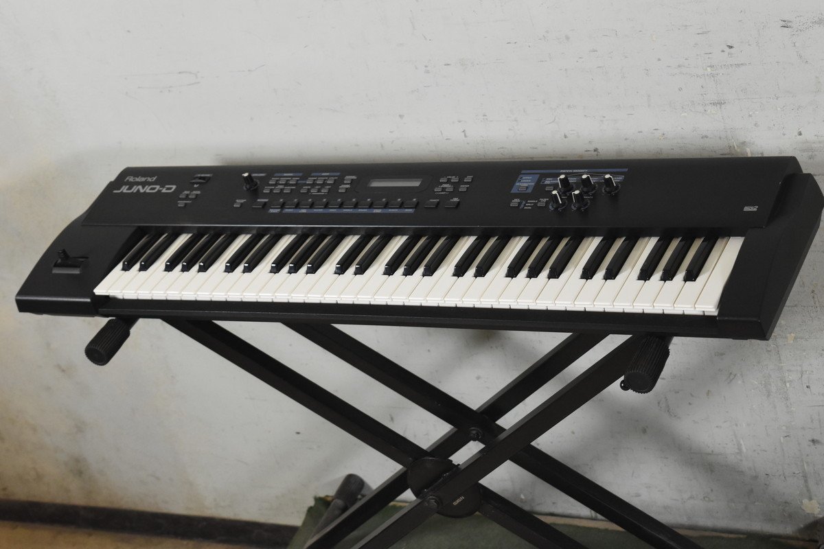 本物新品保証】 ROLAND ローランド 61鍵盤 シンセサイザー JUNO-D 鍵盤