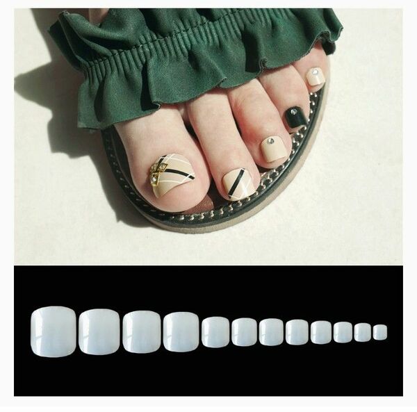 【新品、未使用】ネイルアート用　足の爪　ナチュラル　12サイズ　500枚　爪