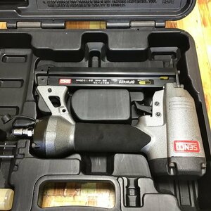 【中古品 / 動作品】SENCO 常圧エアタッカ SFW425 肩巾4mm 足長13-25mm ケース【格安出品♪】