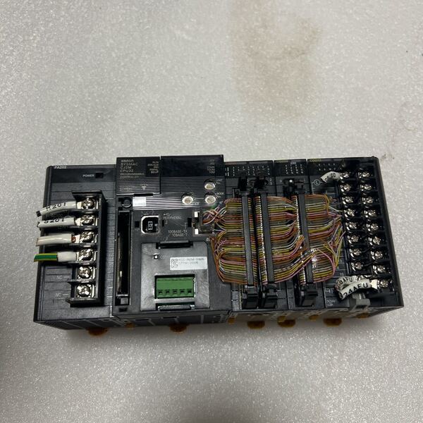 OMRON PLC シーケンサー CJ2MCPU32
