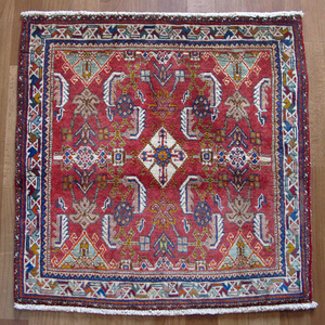 イラン製 ギャッベ 68×69cm 手織り ウール100％ 座布団サイズ ミニ ラグ チェアパッド（ZP-1337）