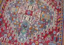 ギャッベ イラン産ギャベ（カシュガイ） 座布団サイズ 64×63cm 天然ウール100％ 手織り （品番：ZP-1346）_画像2