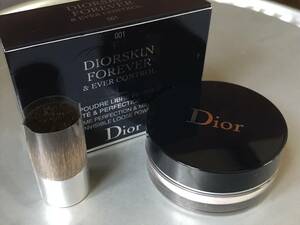 ★ Dior ディオール　 ディオールスキン フォーエヴァー コントロール ルース パウダー　 001　ユニバーサル　フェイスパウダー 未使用★