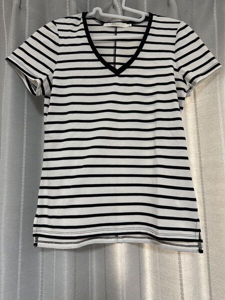 【AZUL BY MOUSSY】Tシャツ