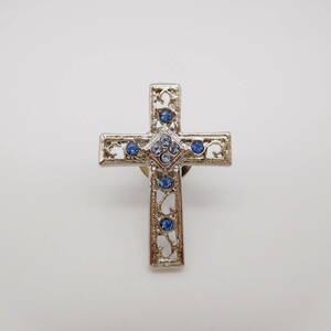 ★新品★　クロス（十字架）　ピンブローチ・ピンバッチ・ラペルピン　ブルーラインストーン　日本製