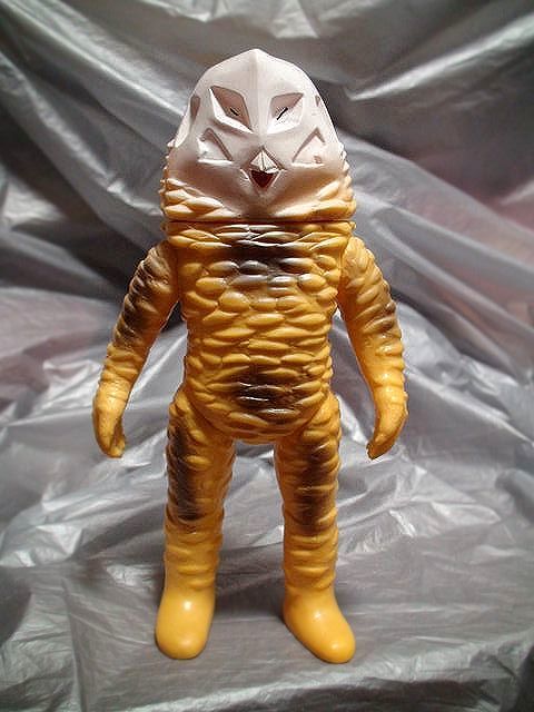 ヤフオク! -「ザラブ星人 ソフビ」の落札相場・落札価格