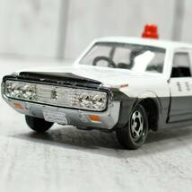 トミカ TOMICA ミニカー ニュークラウン NEW CROWN パトカー 愛知県警 NO.32 1/65 タカラトミー コレクション 箱無し 【12267_画像1