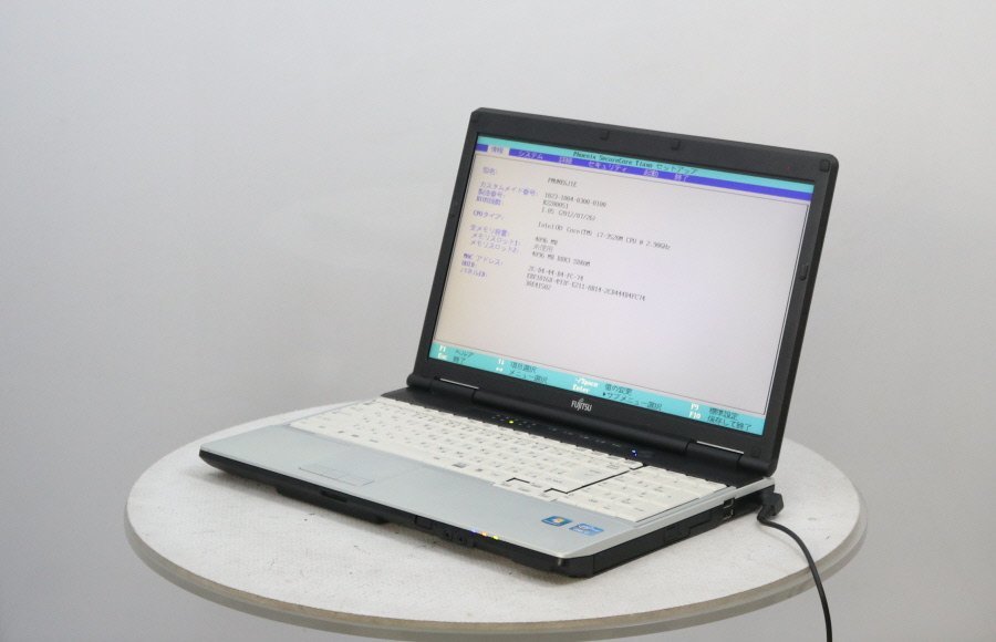 FUJITSU FMVA77UW LIFEBOOK AH77/U Core i7 4722HQ 2.40GHz 4GB□現状