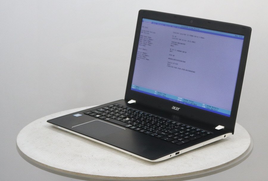 acer E5-576-F54D/WF Aspire Core i5 7200U 2.50GHz 8GB 500GB□1週間