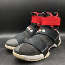 M1050 NIKE ZOOM ナイキ ズーム LEBRON SOLDIER 10 レブロン ソルジャー ハイカット スニーカー メンズ US10.5/28.5cm ブラック レッド 靴_画像1