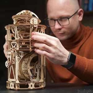 Ugears 木製立体パズル 巻き上げ時計 スチームパンク 高難易度 上級者向け 説明書 巻き上げ インテリア おしゃれ 道具不要 メカニズム 精密