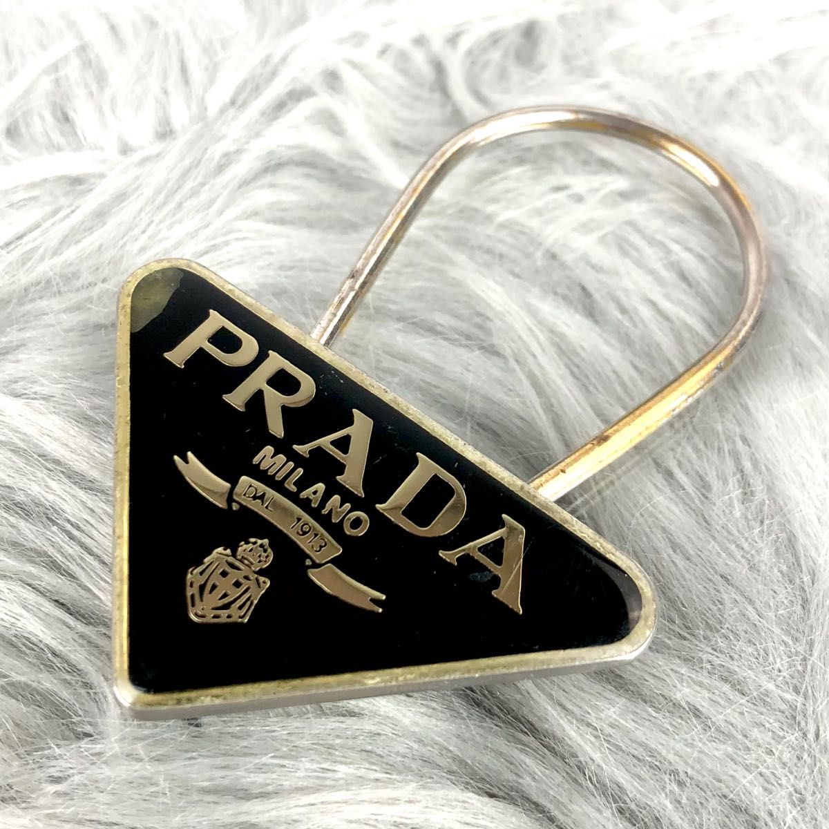 プラダ PRADA 三角ロゴプレート ウール ローデン バケットハット 黒