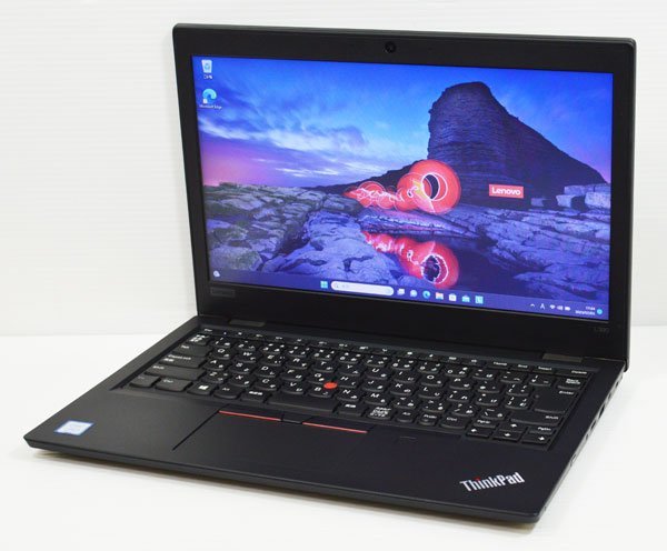 0705D 美品第8世代Core i5 8265U メモリ8GB SSD 256GB webカメラWiFi