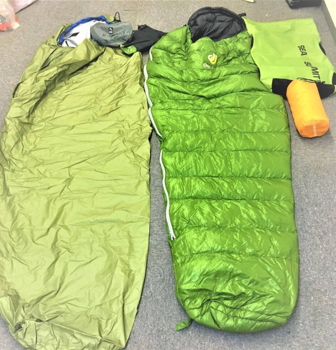 Yahoo!オークション -「deuter」(寝袋、寝具) (キャンプ、アウトドア