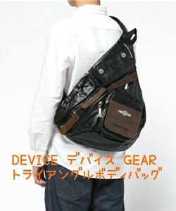 美品◆DEVICE デバイス GEAR 大きめトライアングルボディバッグ ワンショルダーバッグ メンズ ブラック/黒