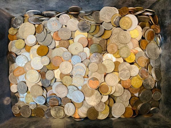 ☆蔵出し!【外国銭】3.5kg以上!! 約3500g 外国コイン 大量おまとめ