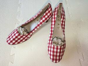 O*G*A pumps silver chewing gum check red & white L