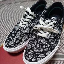 黒27 VANS バンズ コンフィクッシュ エラ COMFYCUSH ERA ペイズリー バンダナ オーセンティック_画像6