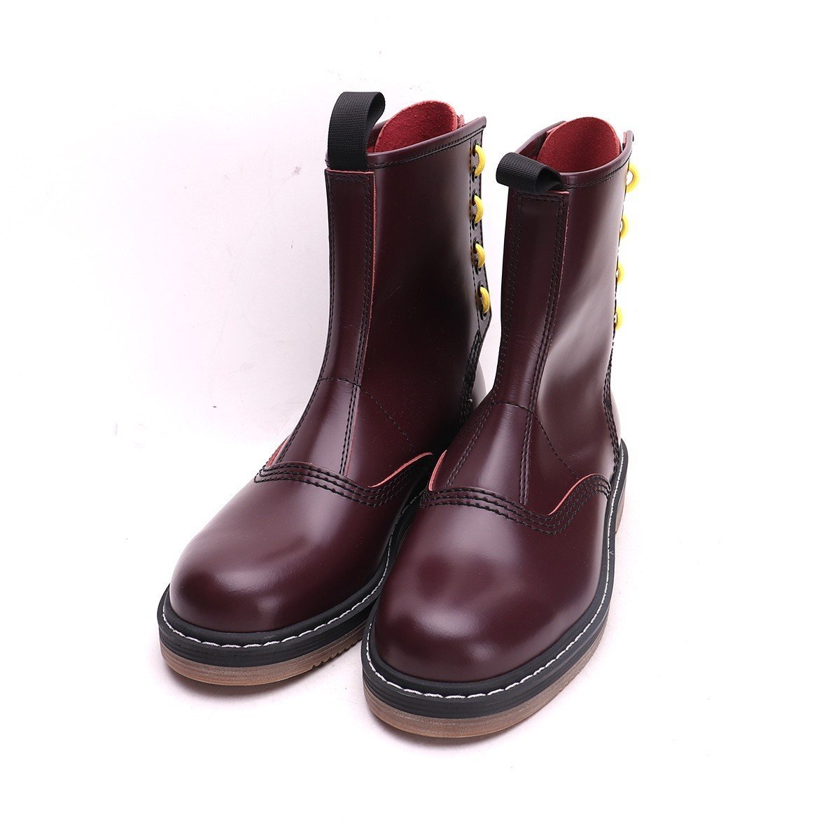 未使用 SACAI × HENDER SCHEME カウハイドスエードレザー バックジップ