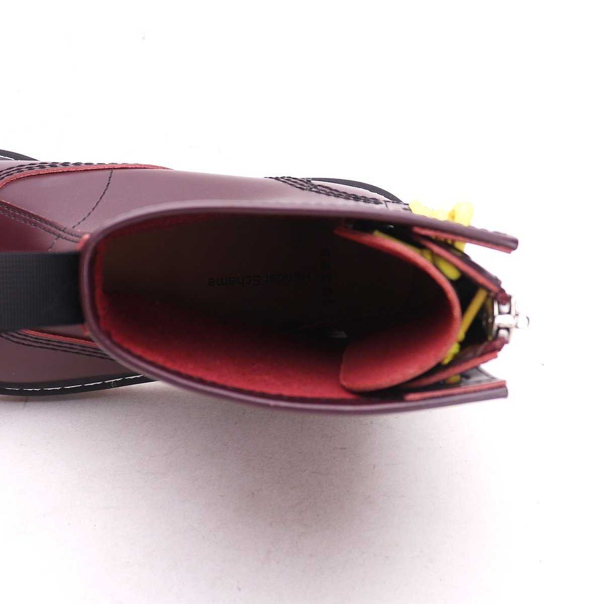 未使用 SACAI × HENDER SCHEME カウハイドスエードレザー バックジップ