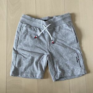 中古美品★【Tommy Hilfiger(トミーヒルフィガー)】スウェットショートパンツ(キッズ104)