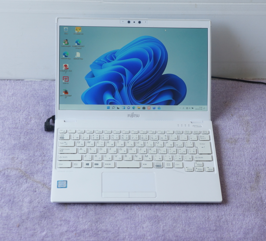 329・第8世代CPU搭載・Win11・UH75/C3・Core i7-8565U/8GB/SSD256GB
