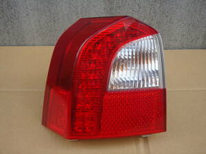 ★美品 ボルボ 純正 V70 BB6324 左側 外側 テール ランプ レンズ BB VOLVO BB5254 BB6304 BB4164 BB系 札幌発