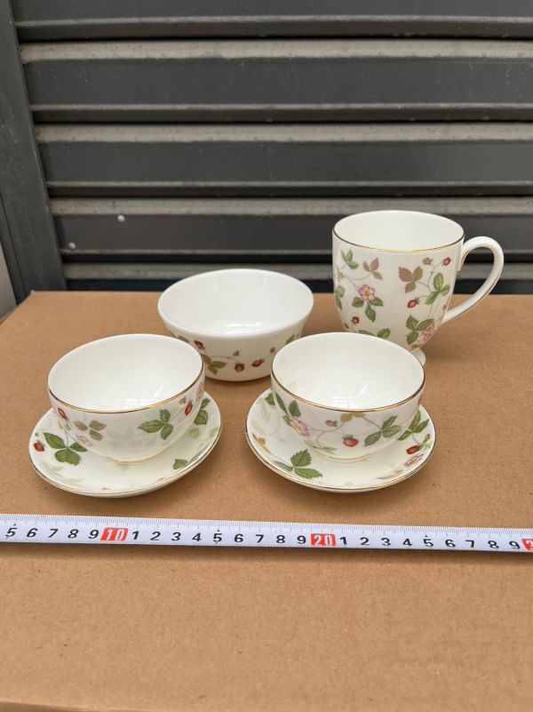 総合福袋 美品【WEDGWOOD カップ&ソーサー5客 】創立225周年記念