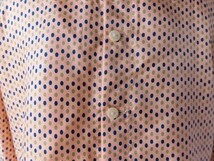 ei-1968　■　o.d.o　■ レディース　シャツブラウス　長袖　ピンク系　サイズM位　後ろボタンのドット柄ブラウス_画像6
