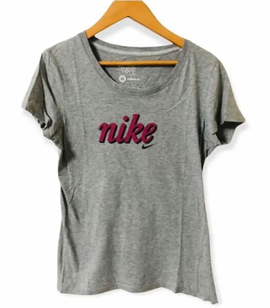 【美品】NIKE 半袖Tシャツ ナイキ ロゴT カットソー トレーニングウェア レディースウェア