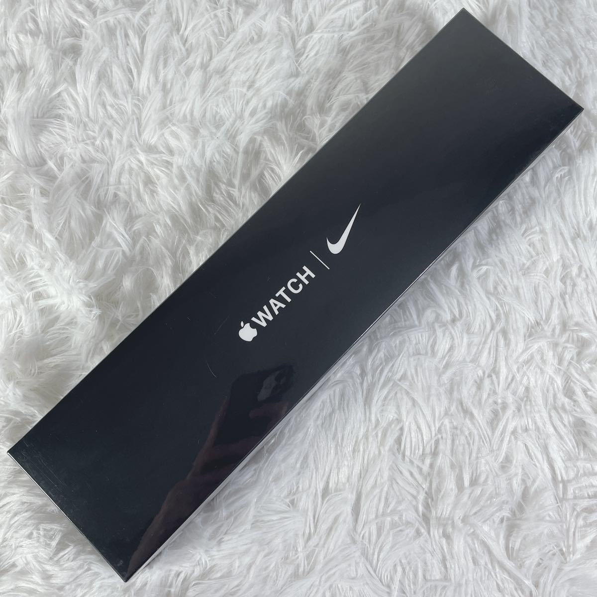 新品 Apple Watch Nike SE GPSモデル 44mm MKQ83J/A ナイキ/アップル