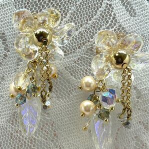 クリアお花チャーム オリジナルチェーン あしらった☆ オリジナルチャーム 大人かわいい ハンドメイドピアス