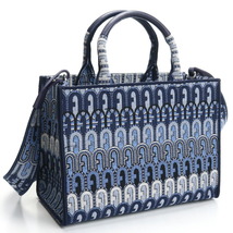 フルラ FURLA FURLA OPPORTUNITY トートバッグ　ブランド WB00299　AX0777　TDE00 TONI BLU DENIM ブルー系 マルチカラー_画像1