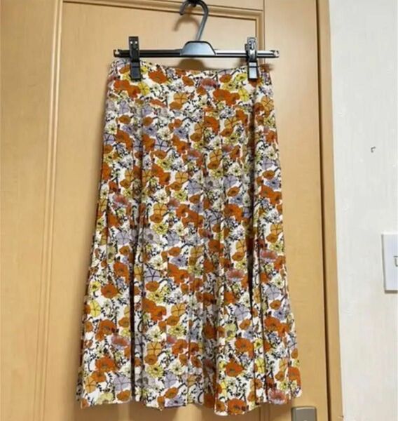 トリバーチレディーススカート 花柄
