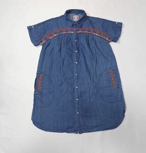 ( lady's ) TITICACA Titicaca // short sleeves embroidery Denim shirt * tunic * Mini One-piece ( indigo series ) size F (M rank )