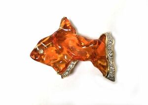 K18 Дизайн рыбы Amber Broch D0.16ct 7,97CT Используется красивые товары