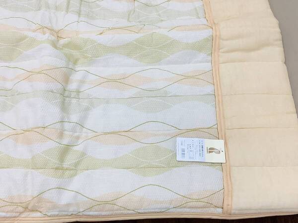 送料無料!新品!キルトケット裏ガーゼ肌布団襟元〜裏側綿100%ガーゼメーカー品