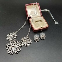 Liz Claiborne リズ クレイボーン セット ヴィンテージ ネックレス ピアス アクセサリー コスチュームジュエリー 花 シルバートーン BC1_画像1