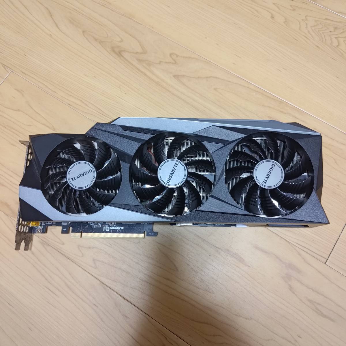 ヤフオク! -「ビデオカード gigabyte」(PCI Express) (ビデオカード)の