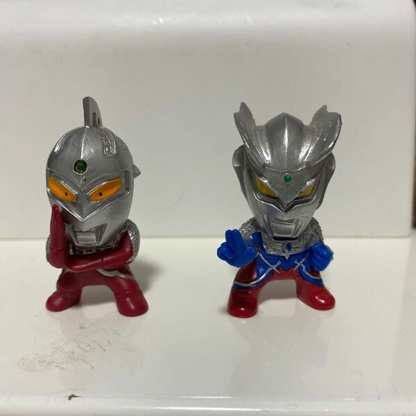 ミニチュア　ウルトラマン　2コセット