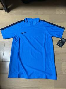 NIKE DRI-FIT ジュニア 半袖シャツ 150㌢ BL/BK 新品 ☆決算セール★