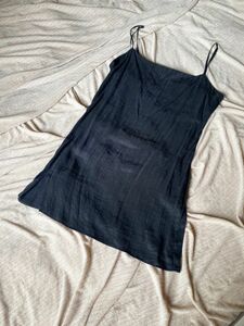 水着の上に着てもZARA ワンピース　黒　華奢見え春夏用