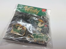 即決　読売ヴェルディ　ピンバッチ　キーホルダー　YOMIURI Verdy 非売品 レア 未使用 未開封 マクドナルド　サッカー　グッズ25_画像1