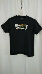 M1-00222 送料無料 【中古品】LeVI'S Tシャツ メンズ Mサイズ 黒 左脇に穴あり 全体的に使用感あり S-3